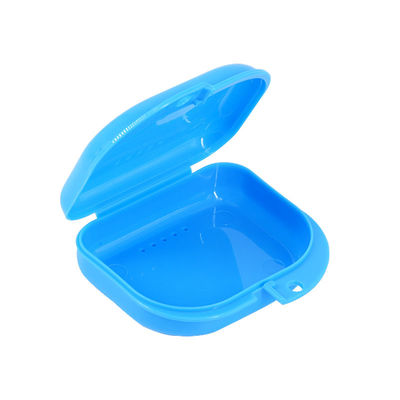 Kleurrijke kunststof Custom Orthodontic UV Retainer Case Box Plastic Denture Storage Box Dental Retainer Case